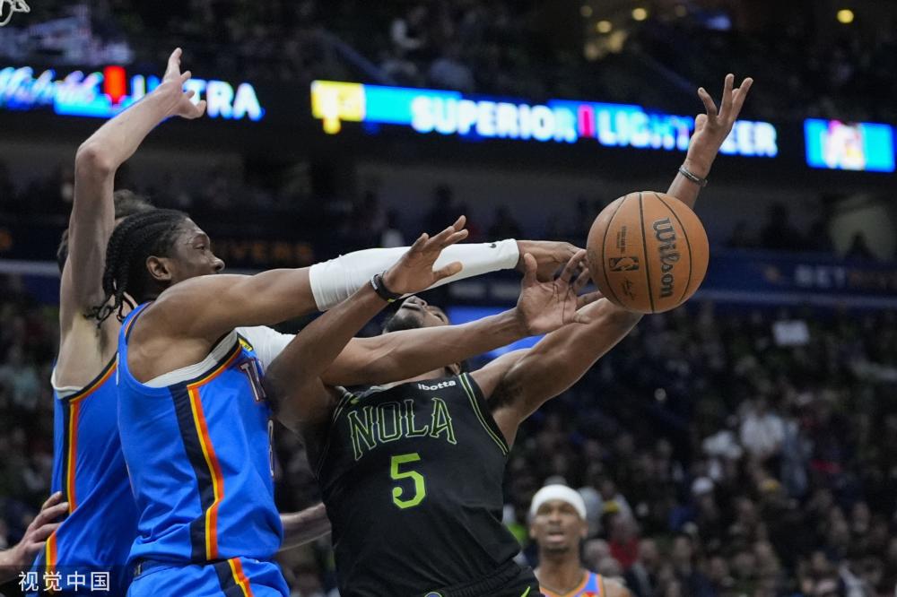 赛中的巨大 赛中的巨大