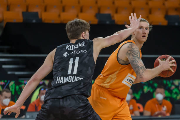 也反映出篮 也反映出篮