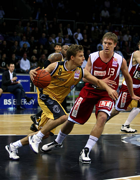 逐步将胜利 逐步将胜利