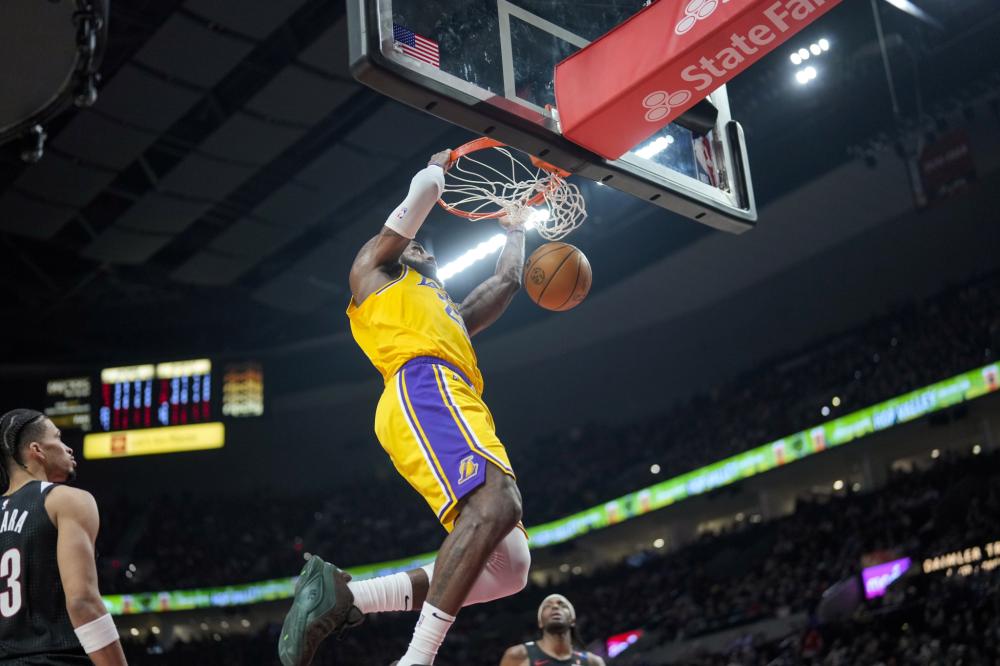 而他不在场 而他不在场