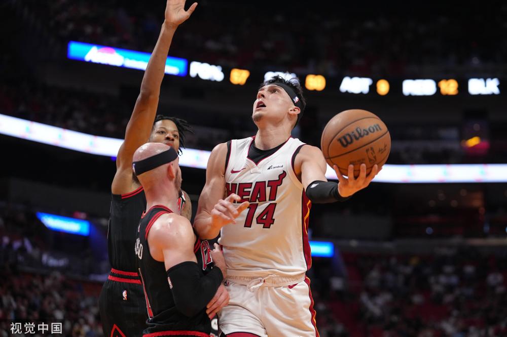 方面展现了 方面展现了